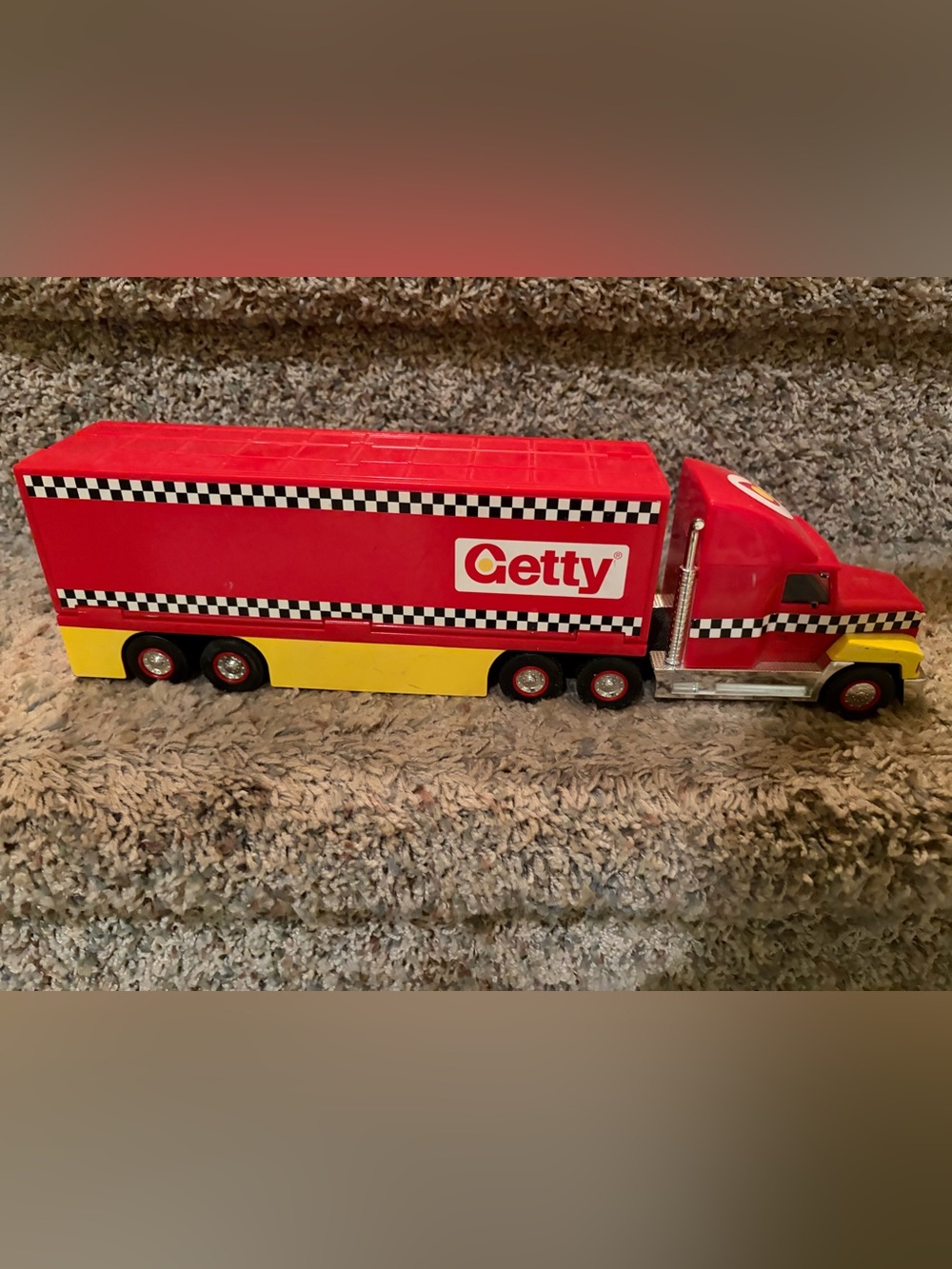 GETTY 2000 TRANSFORMING TRUCK 7th IN SERIES